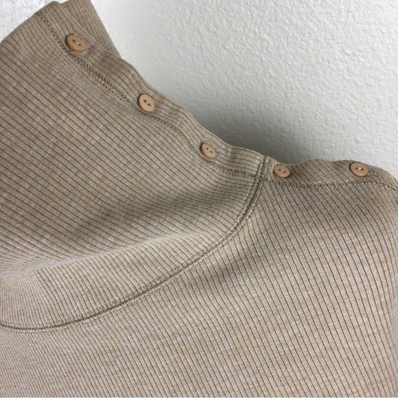 Ann Taylor LOFT Tan Turtleneck Shoulder Button Ribbed Knit Long Sleeve Top XL - Picture 5 of 11